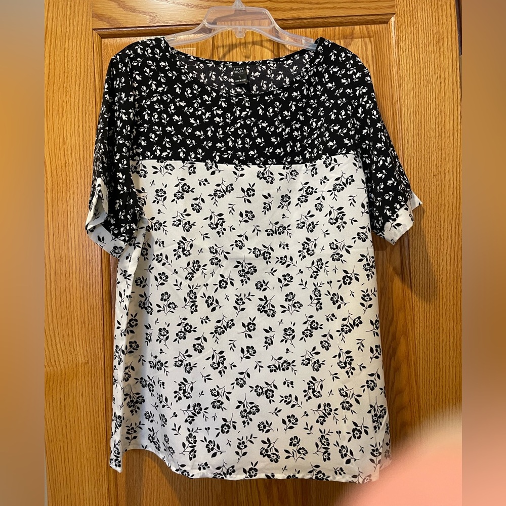 Emery Rose Large Blouse